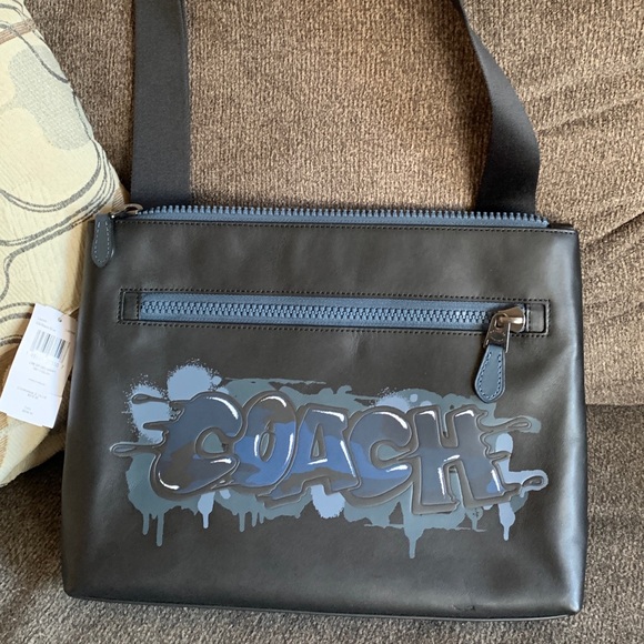 UNISEX -Authentic COACH Calf leather Logo zip top shoulder/Crosby - Picture 11 of 14